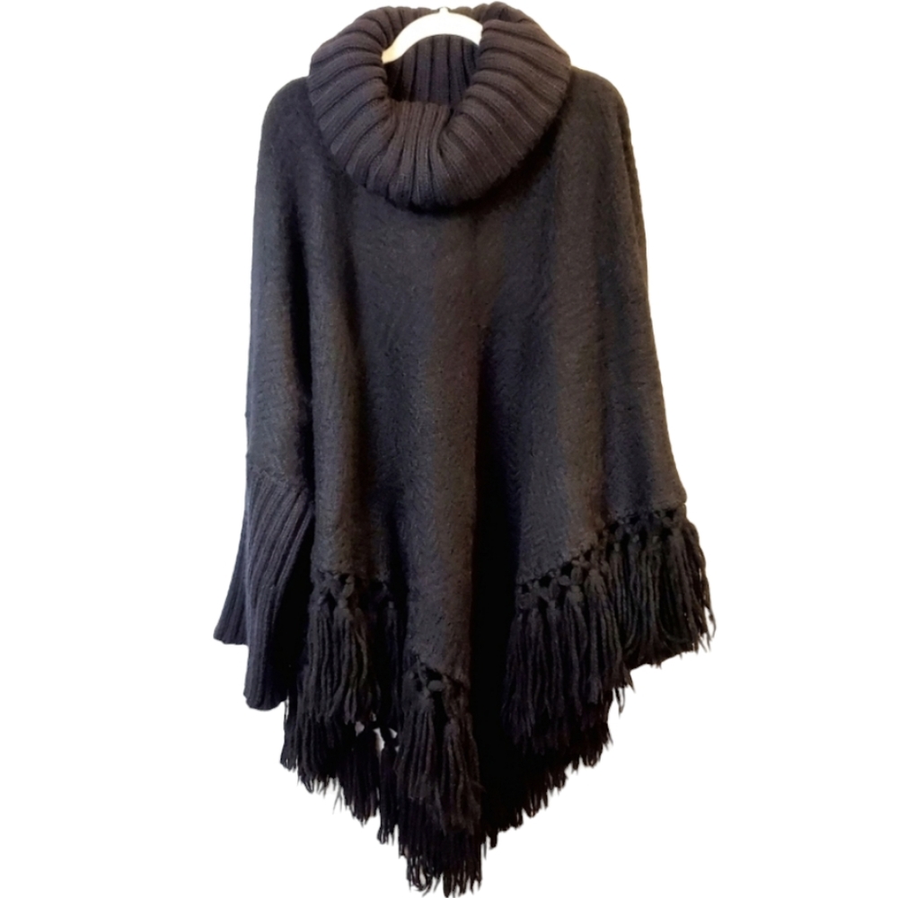 AUTHENTIC DOLCE & GABBANA Blk Wool Poncho w/ Sleeves and Fringe Sz 6 (42 EU) - Picture 9 of 12